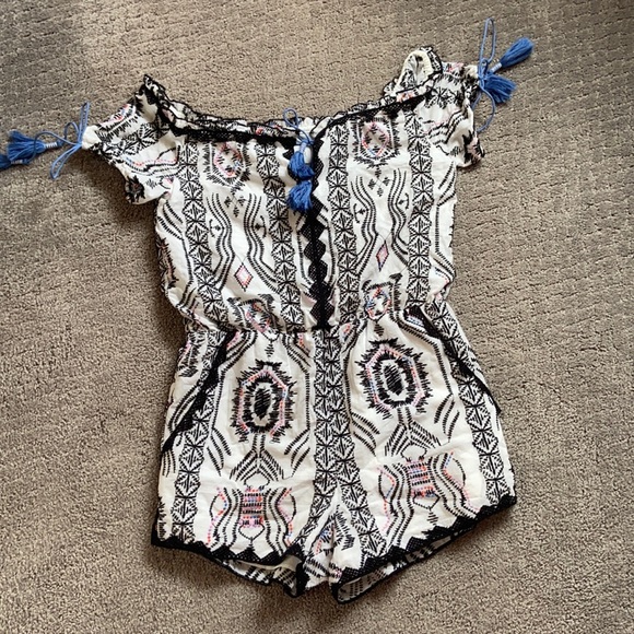 SAYLOR Remy Romper - Picture 5 of 7